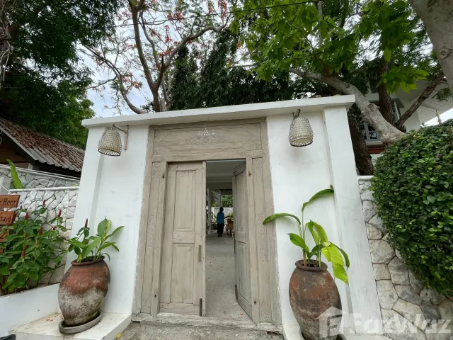 place photo 92