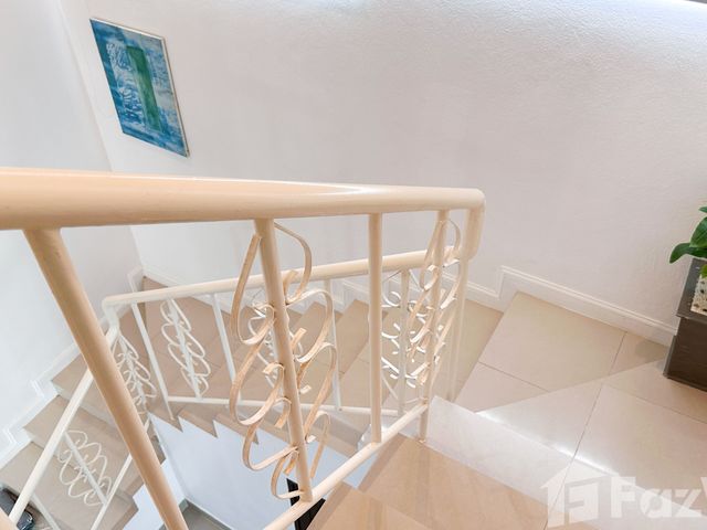 place photo 55
