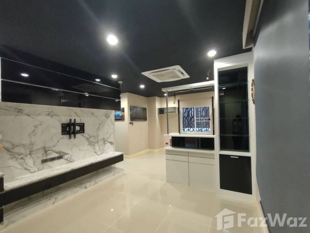 place photo 43