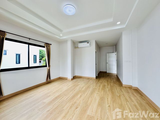 place photo 54