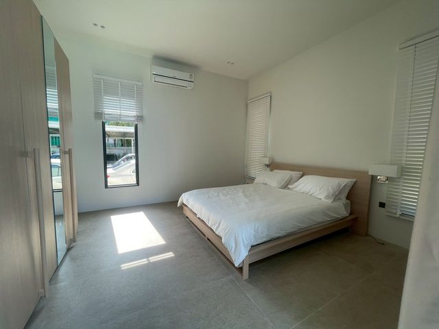 place photo 98