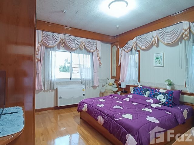 place photo 48