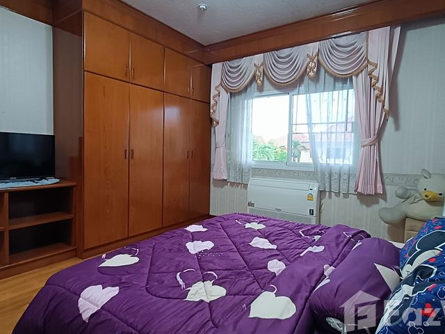 place photo 49