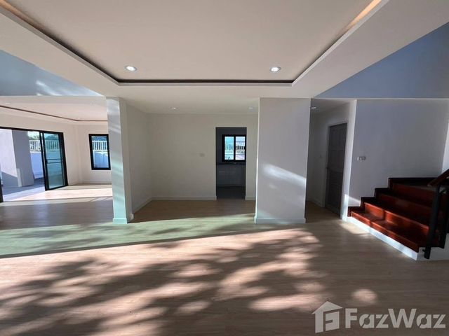 place photo 81