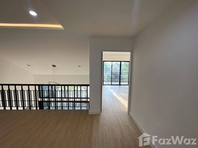 place photo 76