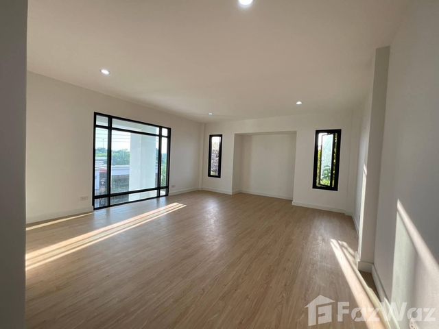 place photo 83