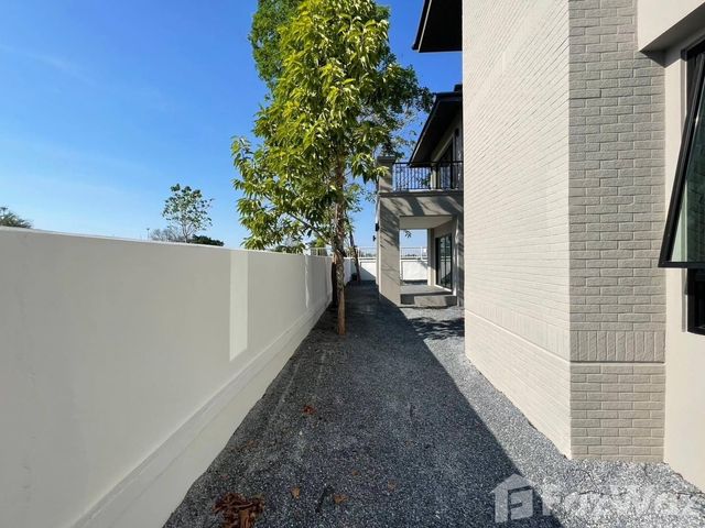 place photo 67
