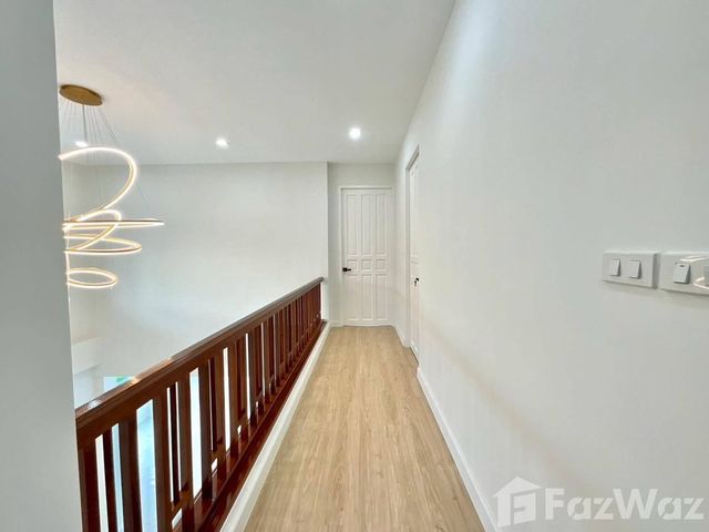place photo 48