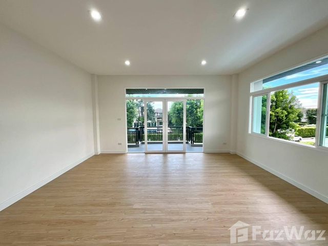 place photo 56