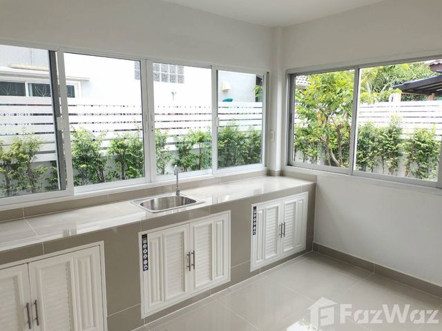 place photo 60