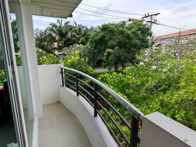 place photo 66