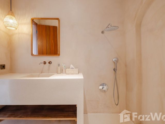 place photo 48