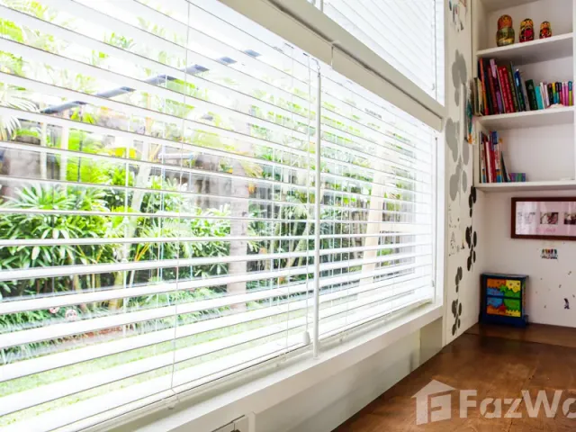 place photo 129