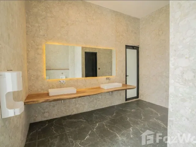 place photo 50