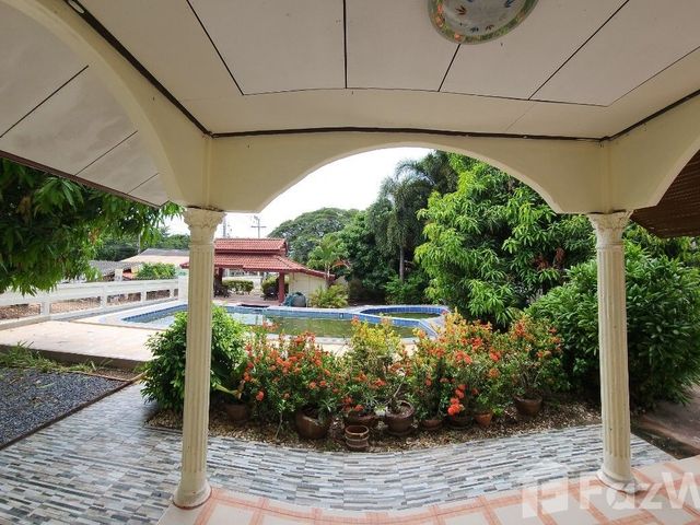 place photo 48