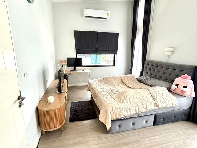 place photo 71