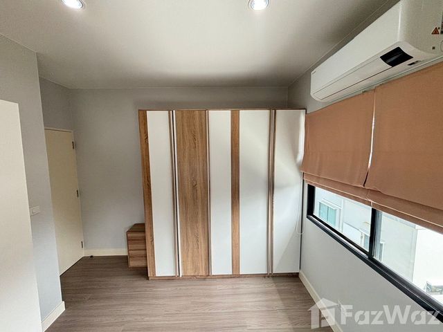 place photo 48