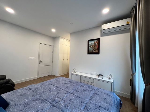 place photo 51