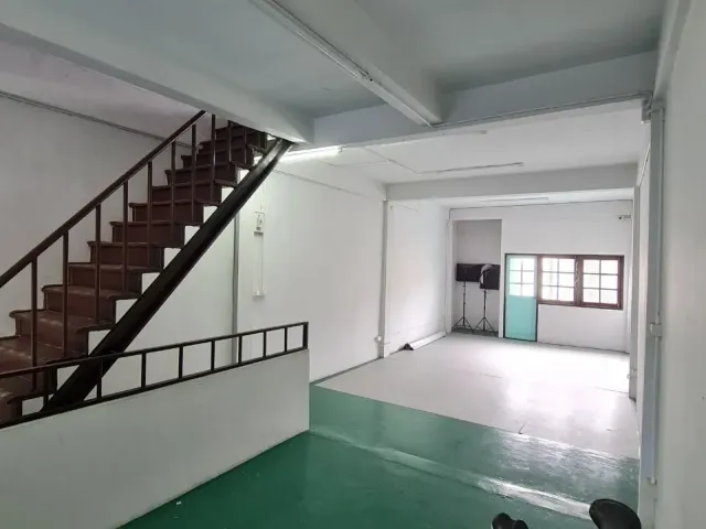 place photo 34
