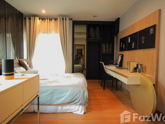 place photo 82