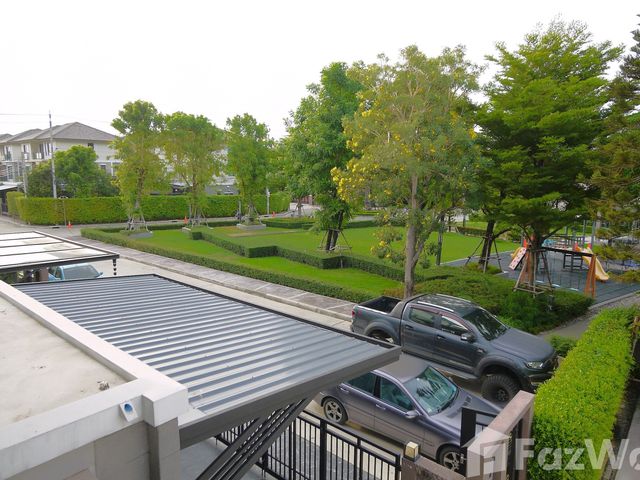 place photo 108