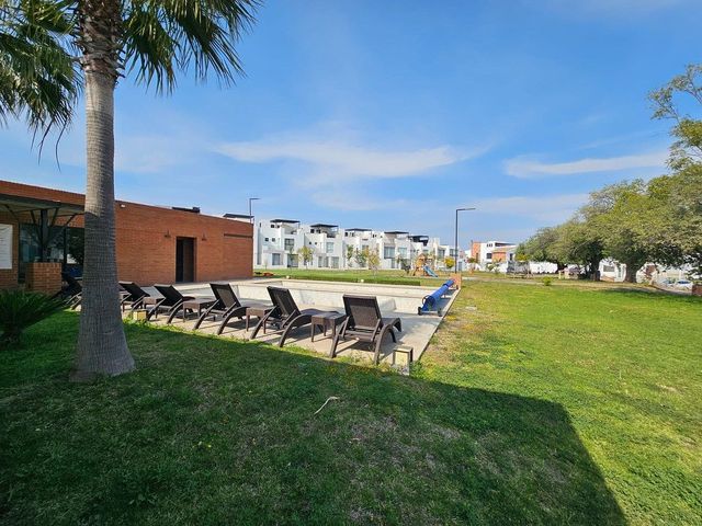 place photo 33