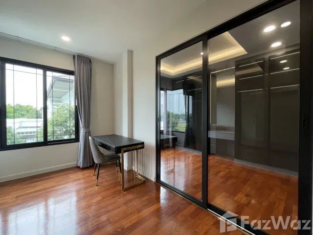 place photo 101