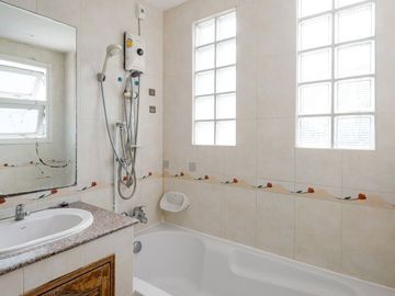 place photo 39