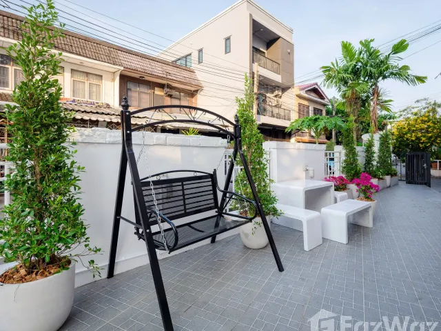 place photo 71