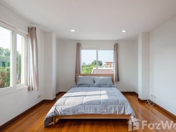 place photo 64