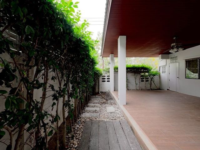 place photo 55