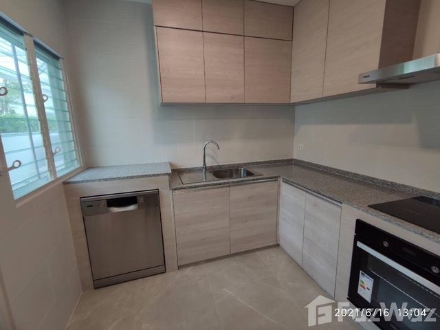place photo 47