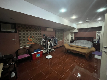 PVT2025-0056: House & Lot for Sale in Greenwoods Village Dasmariñas: 218 sqm: ₱12.5M