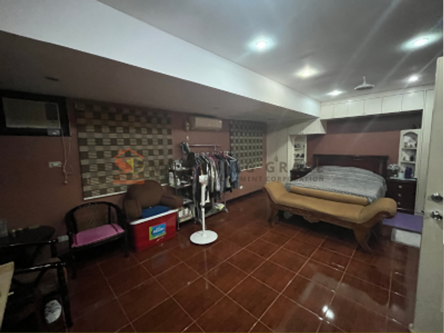 PVT2025-0056: House & Lot for Sale in Greenwoods Village Dasmariñas: 218 sqm: ₱12.5M