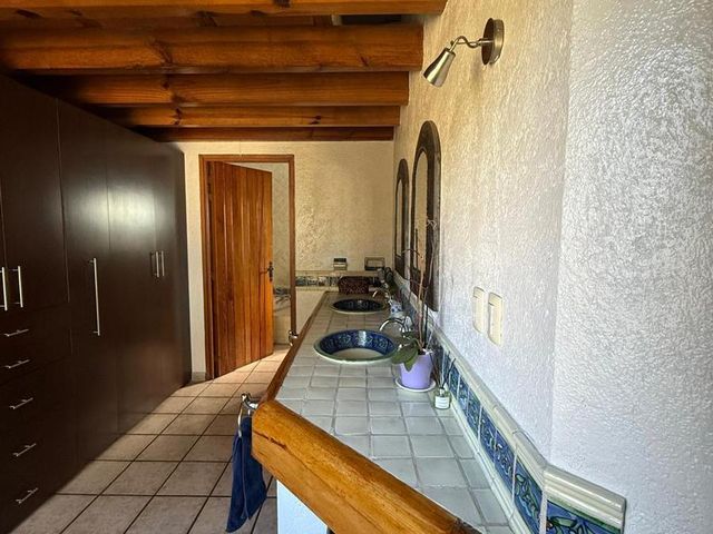 place photo 39