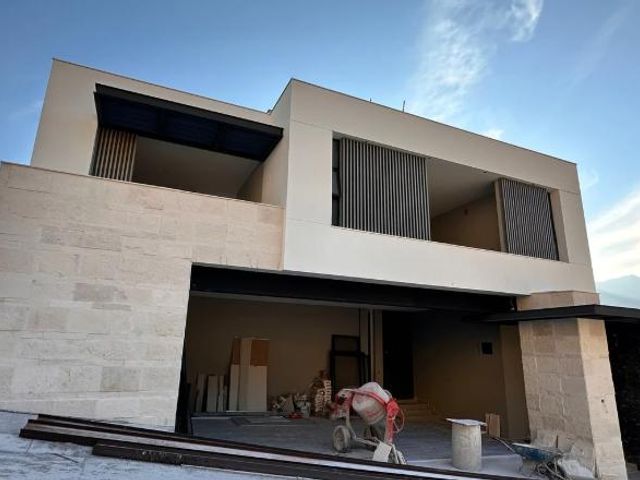 Casa en Venta en Castaños del Vergel, Monterrey NL