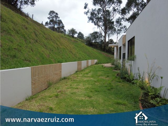 place photo 51