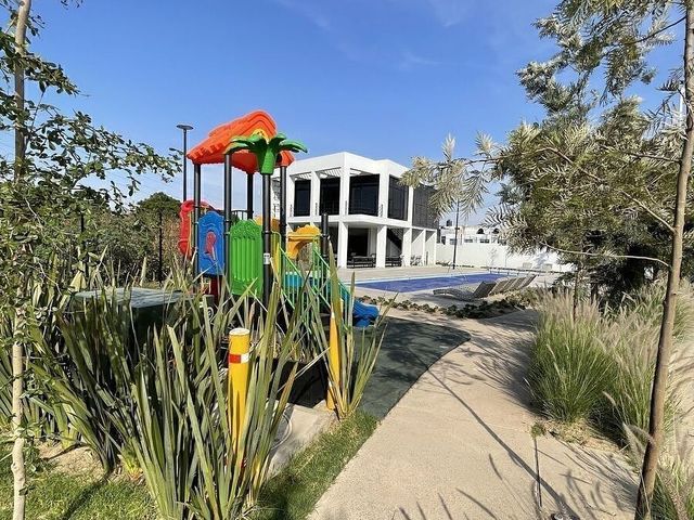 place photo 43