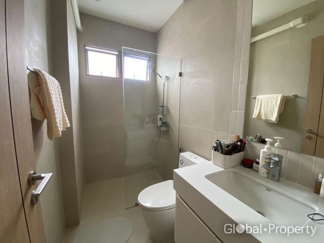 place photo 80