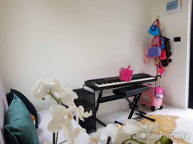 place photo 98