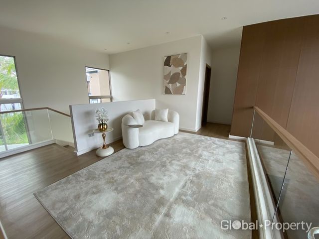 place photo 73