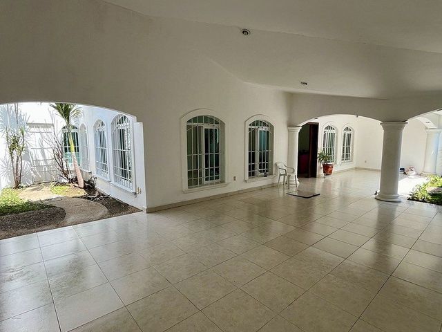 place photo 33