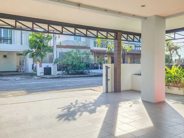 place photo 43