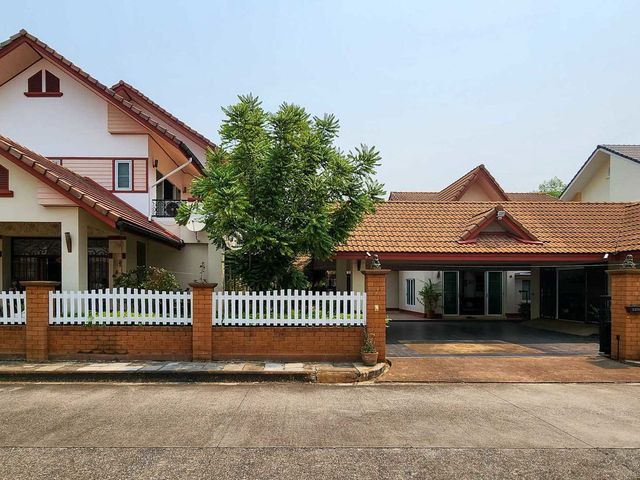 place photo 98
