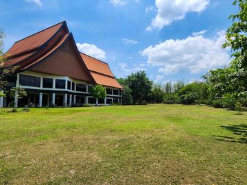 Expansive Luxury Estate on 7 Rai in Tranquil Nam Phrae, Hang Dong