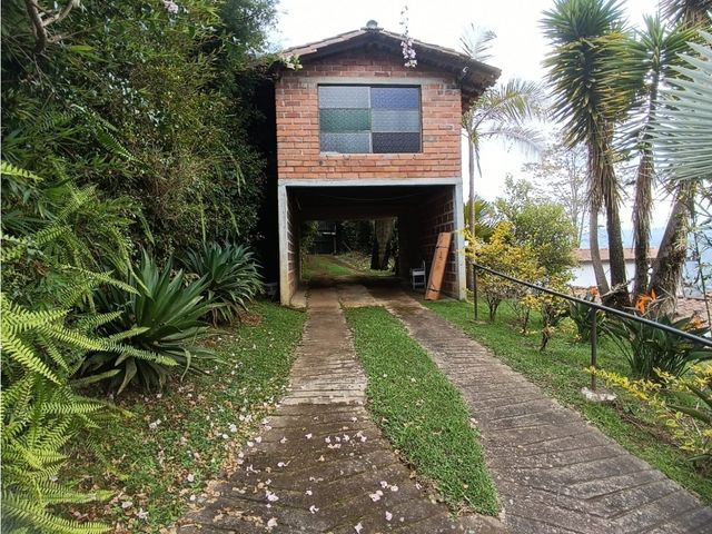 place photo 39