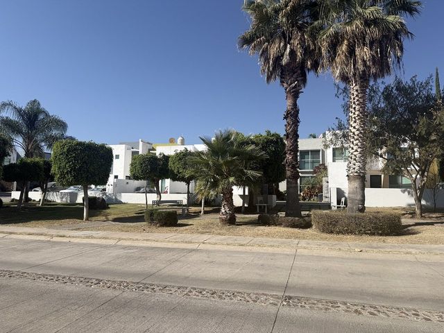 place photo 27