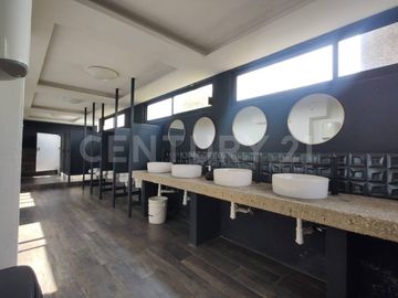 place photo 56