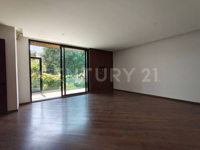place photo 61