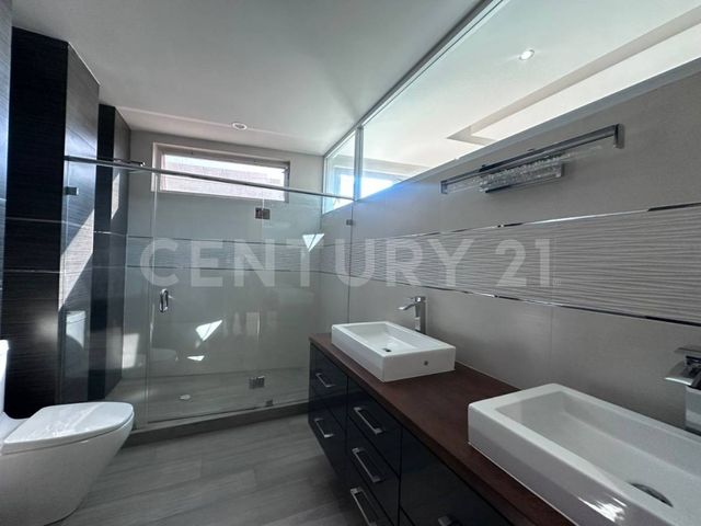 place photo 71
